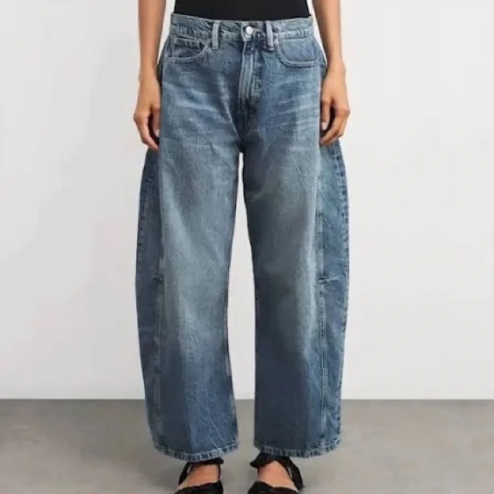 BRAND NEW Good American good extreme barrel Jeans size 6 NWT!๐๐ - Picture 8 of 15